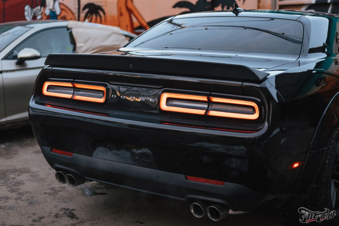Построили новый выхлоп на Dodge Challenger Scat Pack с мощным звуком